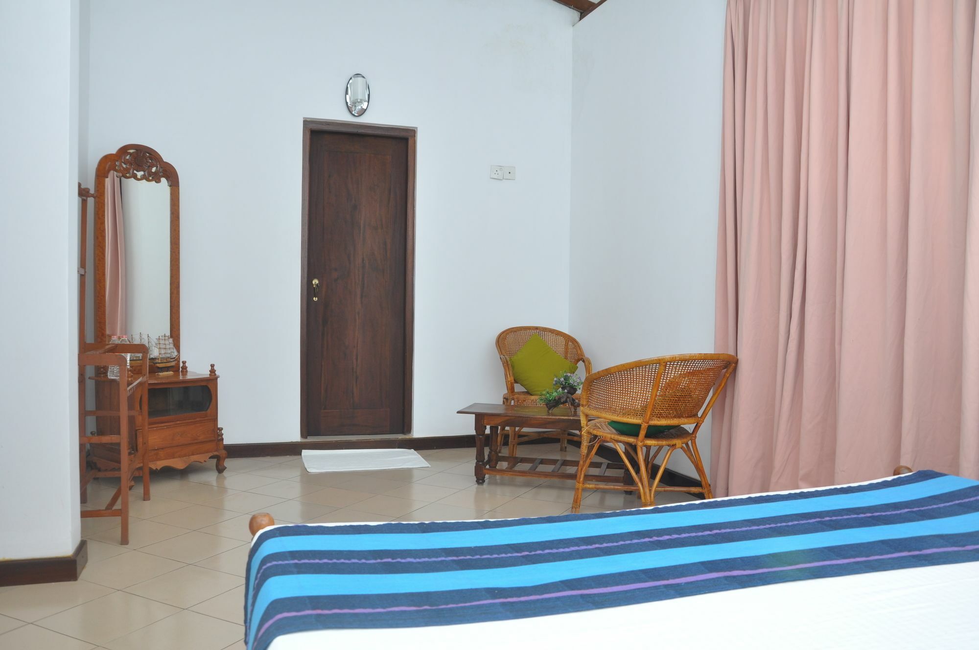 Shakuna Villa Hikkaduwa Dış mekan fotoğraf